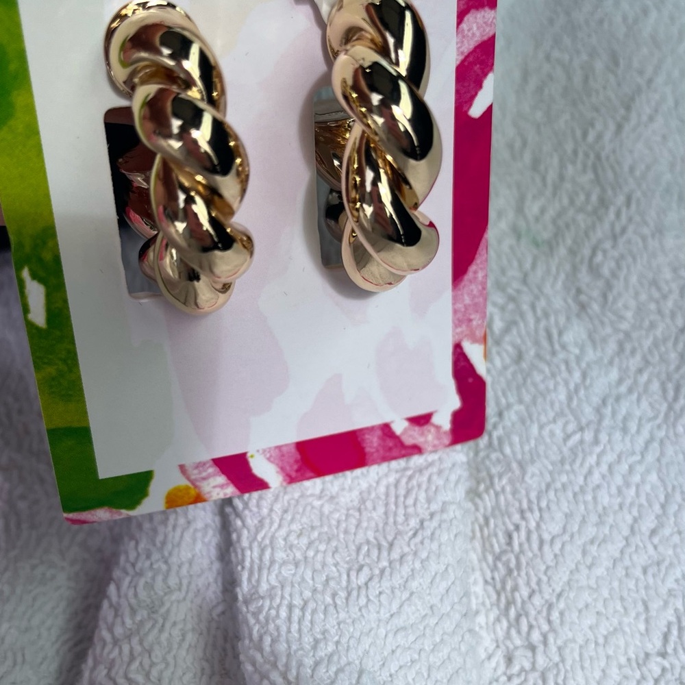 Brand new Lilly Pulitzer gold hoop earrings